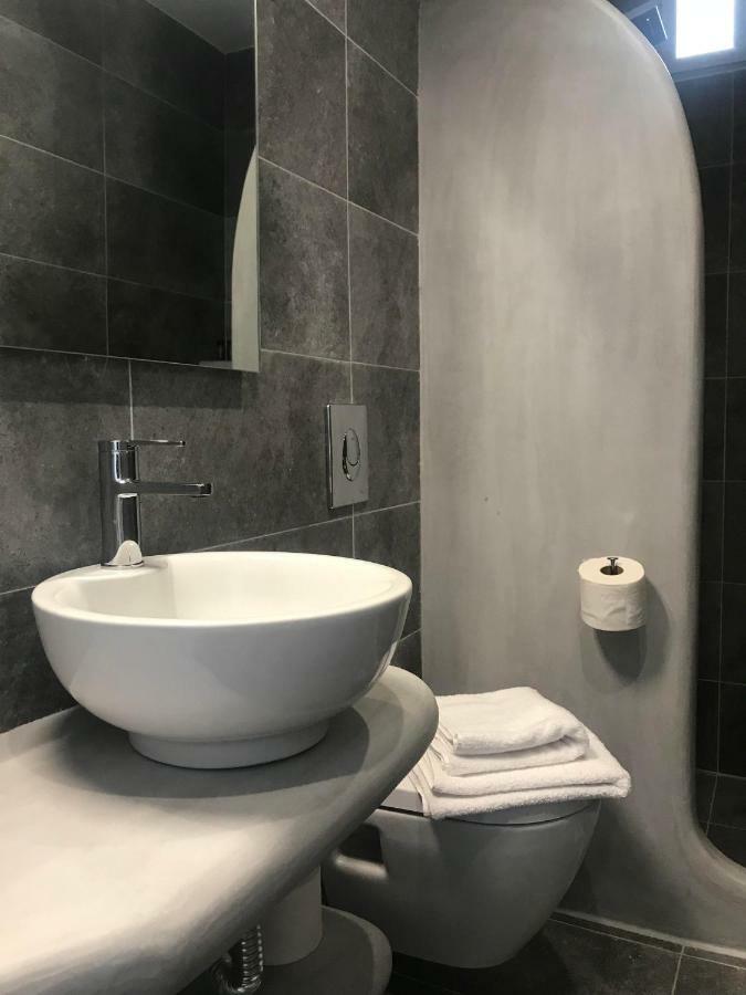 Provatas Muses Rooms Milos מראה חיצוני תמונה
